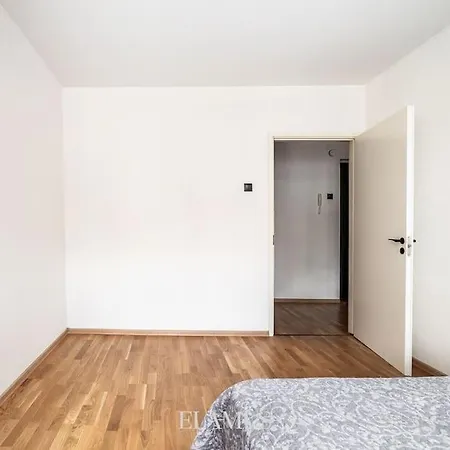 2 Bedrooms Apartment, 2 Balconies, Free Parking شقة *